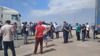 "Біз тоқтамаймыз" - Атамқұлов ақылы жолға қарсы болғандарға жауап берді