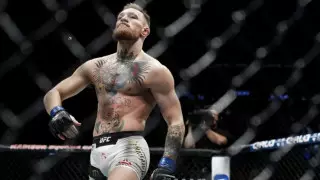 "Преклони колено": экс-чемпион UFC высмеял Макгрегора