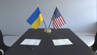 СМИ опубликовали разговор советника Трампа и помощника Зеленского