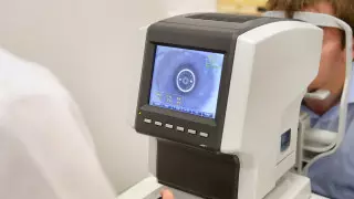 Школьники получили ожоги глаз на экзамене в Нур-Султане