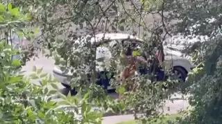 Попытку кражи девушки сняли на видео в Алматы