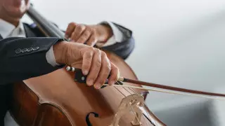 Алматинцев порадуют музыкальным диалогом с Федором Артамоновым