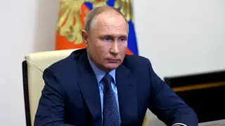 Путин ответил на вопросы о Навальном и кибератаках