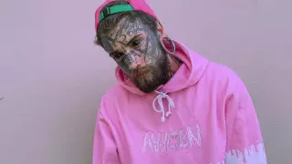 Австралийский блогер изменил свое тело до неузнаваемости