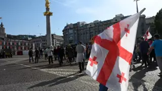 Комендантский час и ношение масок на улице отменили в Грузии