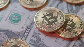 Биткоин упал ниже 30 тысяч долларов