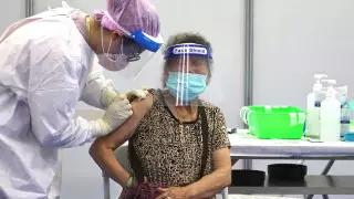 Япония одобрит применение AstraZeneca для людей 60 лет и старше