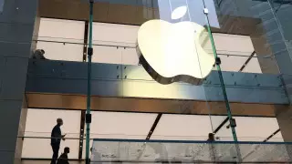 Франция подает в суд на Apple