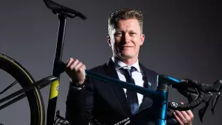 Винокуров покинул "Астану" перед стартом на "Тур де Франс" - СМИ