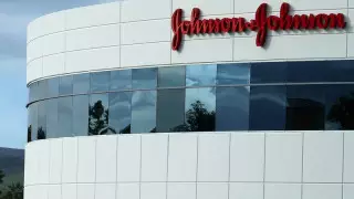 Johnson & Johnson выплатит 230 миллионов долларов из-за опиоидного скандала