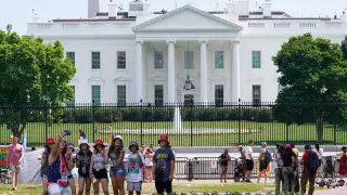 Белый дом раскрыл размер зарплаты сотрудников