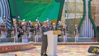 Токаев посетил концерт в честь Национального дня домбры