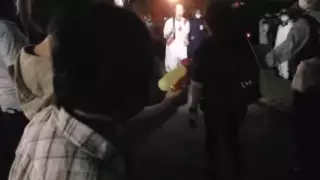 Японка попыталась потушить олимпийский огонь из водяного пистолета