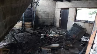 Возможен поджог: четыре семьи остались без крыши над головой в Уральске