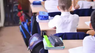 В казахстанских школах предложили изменить расписание