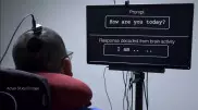 Парализованный человек впервые начал разговаривать с помощью нейротехнологий в США