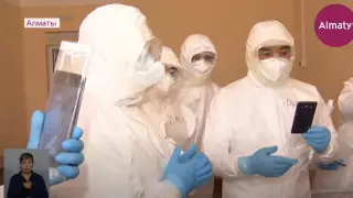 Антиваксеров пригласили в "красную зону" инфекционки Алматы