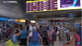 Забастовавшие работники аэропорта сорвали более 600 рейсов в Лиссабоне