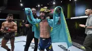 "Казахстан продвигает убийц". Как мир отреагировал на победу Морозова в UFC