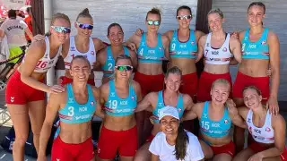 Певица Pink выплатит штраф за отказавшихся играть в бикини гандболисток