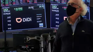 Акции китайских компаний пережили сильнейшее падение с 2008 года