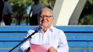 Экс-президента Сальвадора объявили в международный розыск