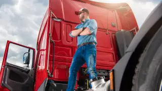 США будут привлекать иностранных водителей из-за нехватки дальнобойщиков