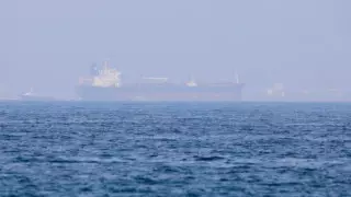 Неизвестные захватили танкер в Оманском заливе