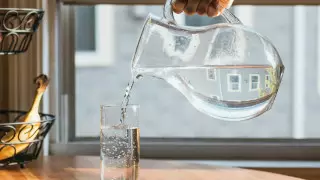 Фейковую рассылку об отравленной питьевой воде распространяют в Казахстане