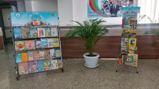 В больницах Шымкента появились книжные уголки
