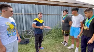 "Чемпиондар үшін!". Ақмолалық спортшы ауыл балаларына бокс залын салуға көмек сұрады