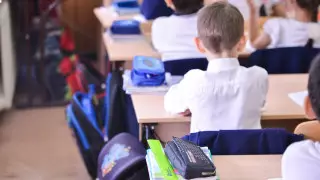 Как должны одеваться алматинские школьники