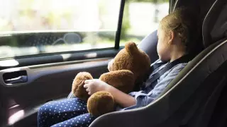 Хирурги провели уникальную операцию по пришиванию головы в Польше