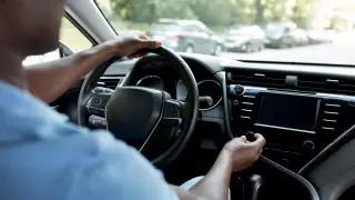 Полиция призвала снимать на видео авто с громкой музыкой