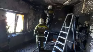 Обожгло голову и лицо: Девушка пострадала во время сна из-за загоревшегося смартфона в Павлодаре