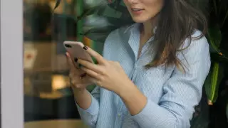 Виртуальный знакомый на первом свидании ограбил девушку в Нур-Султане