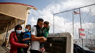 Суд отклонил просьбу Байдена об отмене иммиграционной политики Трампа