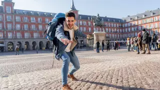 Работающие на удаленке смогут год прожить в Испании со спецвизой