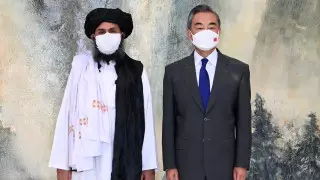 Китай отправит в Афганистан продовольствие и вакцины от коронавируса