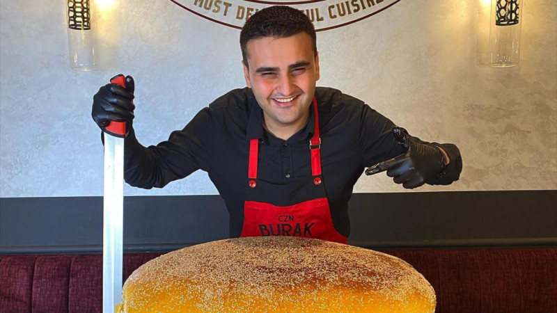 Фото Instagram.com/cznburak/