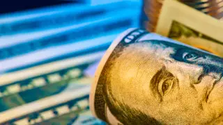 Официальный курс доллара на 16 сентября вырос