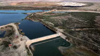 Вода начала поступать в Малое Аральское море