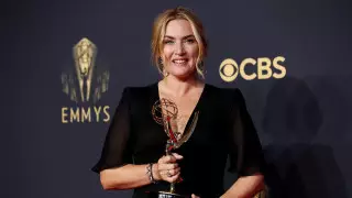 Кейт Уинслет получила "Эмми" за роль в сериале "Мейр из Исттауна"