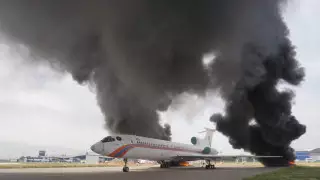 "Горящий" самолет потушили в аэропорту Алматы