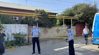 "Сақшыны ешкім қорғамайды" - Алматыдағы атыс кезінде қаза тапқан полицейдің әйелі