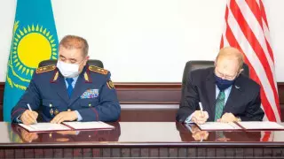 Глава МВД встретился с послом США в Казахстане