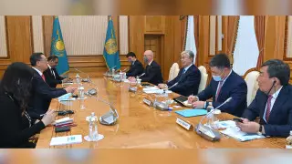 Токаеву рассказали о планах по строительству городов-спутников Алматы