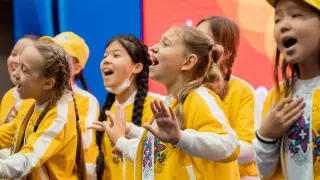 Издан сборник новых песен "Бала дауысы - əн бұлағы"