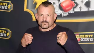 Чемпиона из Зала славы UFC арестовали в США