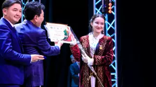 Турецкая певица победила на фестивале в Павлодаре